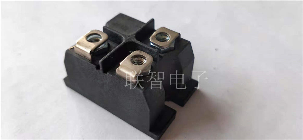 薄膜電阻和厚膜電阻的*大區(qū)別是什么？